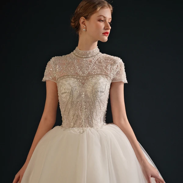 Vintage High End Weiß Ballkleid Brautkleider / Hochzeitskleider 2021 Rundhalsausschnitt Perlenstickerei Perle Strass Kurze Ärmel Rückenfreies Königliche Schleppe Hochzeit