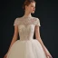 Vintage High End Weiß Ballkleid Brautkleider / Hochzeitskleider 2021 Rundhalsausschnitt Perlenstickerei Perle Strass Kurze Ärmel Rückenfreies Königliche Schleppe Hochzeit