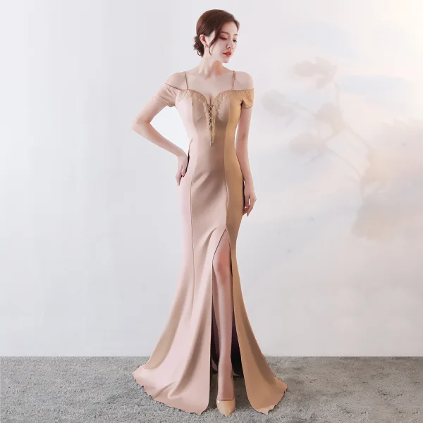 Chic / Belle Couleur Unie Ivoire Robe De Soirée 2019 Trompette / Sirène Bretelles Spaghetti Perlage Gland Sans Manches Dos Nu Fendue devant Longue Robe De Ceremonie