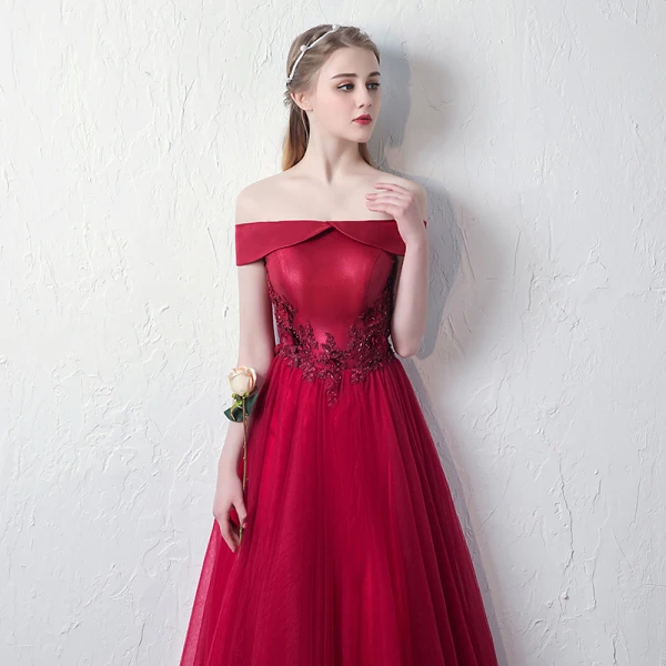 Chic / Beautiful Burgundy Prom Dresses 2018 A-Line / Princess Lace Appliques Beading Off-The-Shoulder Backless Sleeveless Floor-Length / Long Formal Dresses