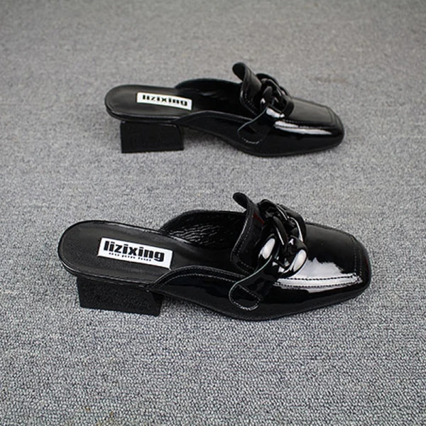 Vintage Weiß Freizeit Pantolette & Flip-Flops 2019 Leder Thick Heels Quadratische Zehe Damenschuhe