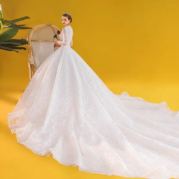 Vintage / Retro Ivory Ball Gown Wedding Dresses 2020 High Neck Lace Flower Long Sleeve Royal Train