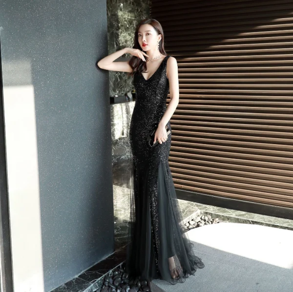 Modern / Fashion Silver Evening Dresses  2019 Trumpet / Mermaid V-Neck Sequins Sash Sleeveless Backless Floor-Length / Long Formal Dresses
