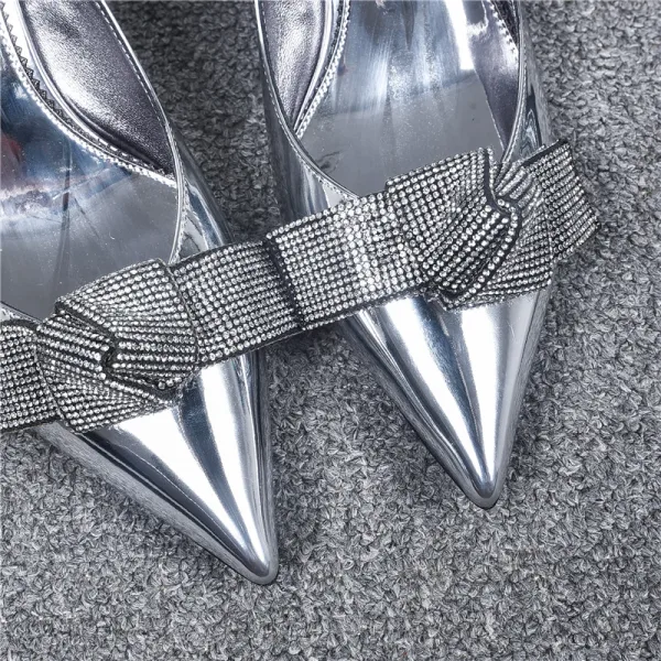 Stylowe / Modne Srebrny Wieczorowe Czółenka 2019 Skórzany Rhinestone Kokarda 6 cm Szpilki Szpiczaste Czółenka