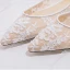 Modern Ivoor Plat Bruidsschoenen 2019 Leer Tule Kant Bloem Spitse Neus