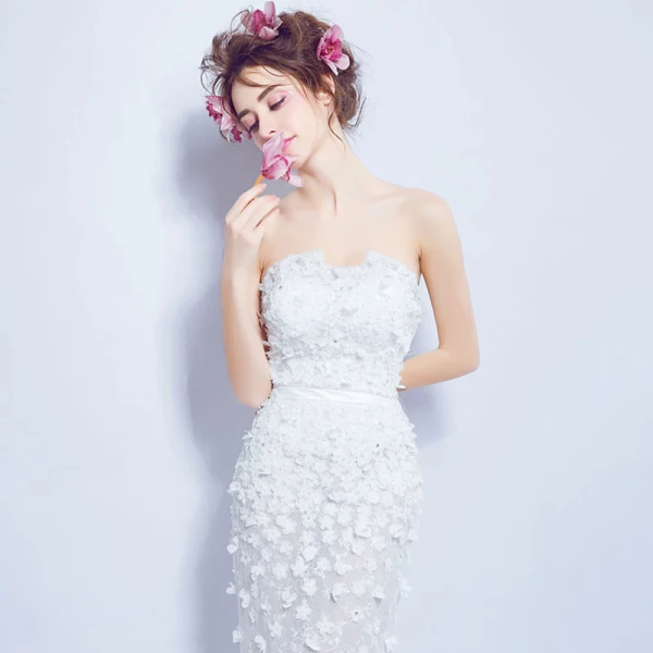Sexy White Wedding Dresses 2018 Trumpet / Mermaid Appliques Pearl Sash Strapless Backless Sleeveless Detachable Court Train Wedding