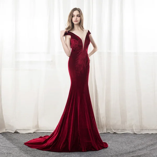 Chic / Beautiful Burgundy Evening Dresses 2018 Trumpet / Mermaid V-Neck Backless Court Train Formal Dresses