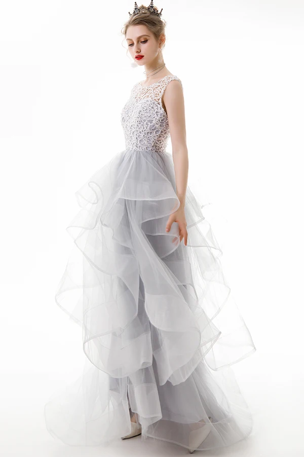 Classy Silver Prom Dresses 2020 A-Line / Princess Scoop Neck Lace Sequins Sleeveless Cascading Ruffles Sweep Train Formal Dresses