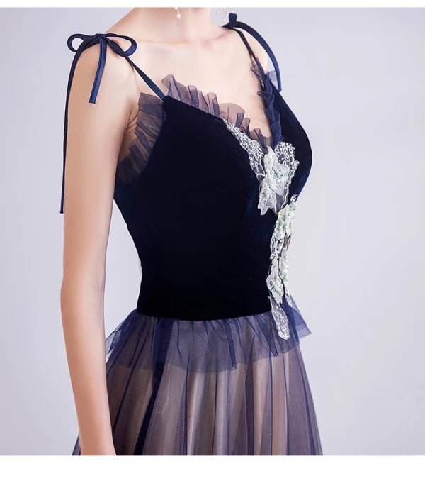 Classy Dark Green Prom Dresses 2020 A-Line / Princess Spaghetti Straps Pearl Rhinestone Lace Flower Sleeveless Backless Floor-Length / Long Formal Dresses