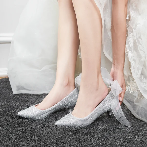 Fashion Silver Wedding Shoes 2020 Bow Rhinestone 3 cm Stiletto Heels Low Heel Pointed Toe Wedding Pumps