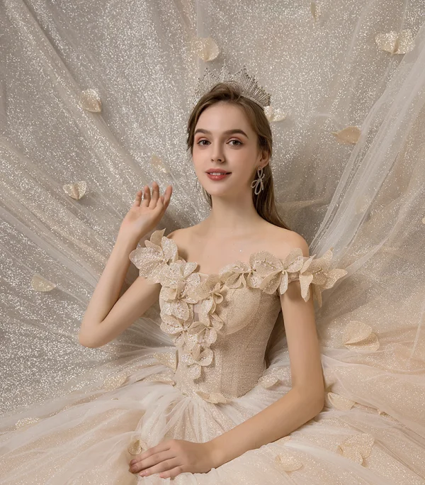 Luxury / Gorgeous Champagne Wedding Dresses 2020 A-Line / Princess Off-The-Shoulder Appliques Pearl Sequins Sleeveless Backless Floor-Length / Long