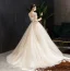 Chic Champagne Robe De Mariée 2019 Princesse Encolure Dégagée Perlage En Dentelle Fleur Paillettes Manches Courtes Dos Nu Train De Balayage