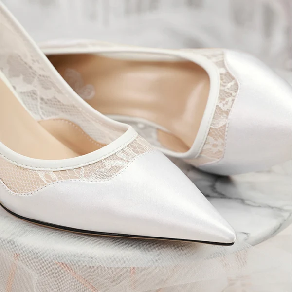 Proste / Simple Czerwone Buty Ślubne 2020 Koronkowe Satyna 7 cm Szpilki Szpiczaste Ślub Czółenka