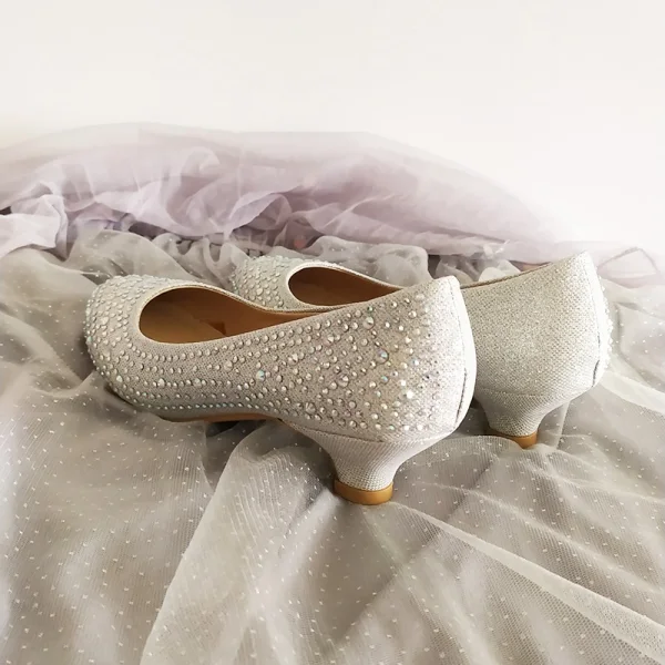 Mooie / Prachtige Zilveren Bruidsschoenen 2020 Rhinestone 3 cm Lage Hak Spitse Neus Huwelijk Pumps