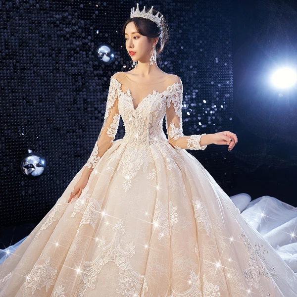 Luxe Champagne Robe De Mariée 2020 Robe Boule Encolure Dégagée Perlage Paillettes En Dentelle Fleur 3/4 Manches Dos Nu Royal Train