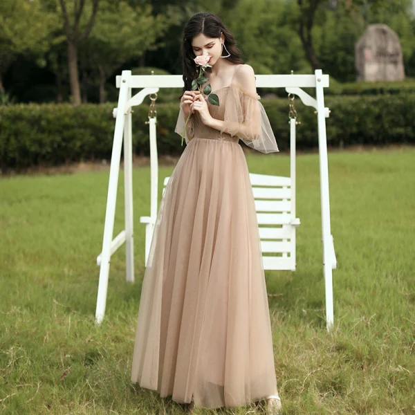 Simple Champagne Robe Demoiselle D'honneur 2021 Princesse Encolure Dégagée Manches Courtes Dos Nu Longue Robe Pour Mariage