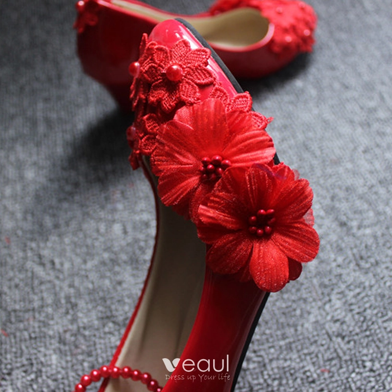 Chic Beautiful Red Low Heel Wedding Shoes 2020 Lace Flower Appliques Pearl 4 cm Stiletto Heels