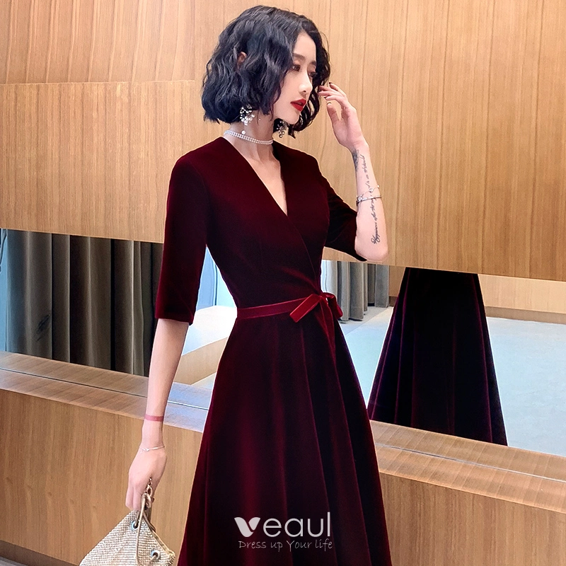 Elegant Bordeaux Daim Robe De Soiree 2021 Princesse V Cou Noeud 1 2 Manches Longue Soiree