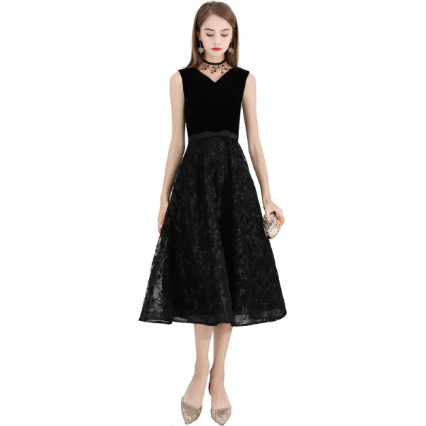 Modest / Simple Homecoming Little Black Dress 2020 A-Line / Princess V-Neck Star Lace Bow Sleeveless Backless Tea-length Graduation Dresses