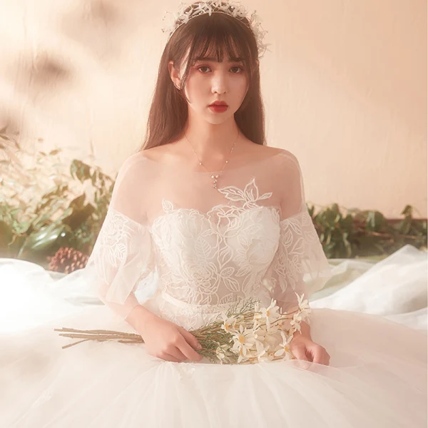 Modest / Simple Ivory Wedding Dresses 2018 A-Line / Princess Appliques Lace Scoop Neck Backless Long Sleeve Floor-Length / Long Wedding