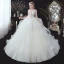Élégant Ivoire Volants en Cascade Robe De Mariée 2020 Robe Boule Encolure Dégagée Perlage Perle Paillettes Noeud 3/4 Manches Dos Nu Cathedral Train