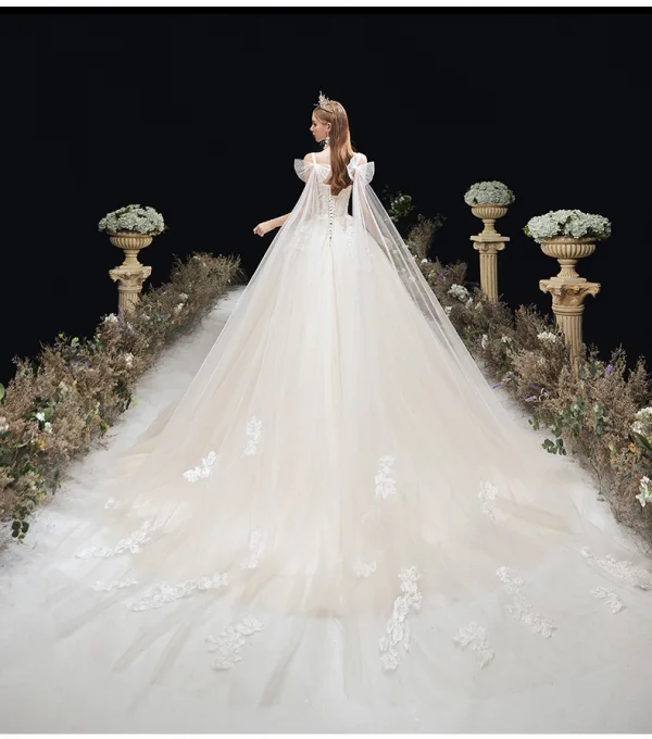 Élégant Ivoire Robe De Mariée 2020 Robe Boule V-Cou Perlage Appliques En Dentelle Fleur Sans Manches Dos Nu Chapel Train
