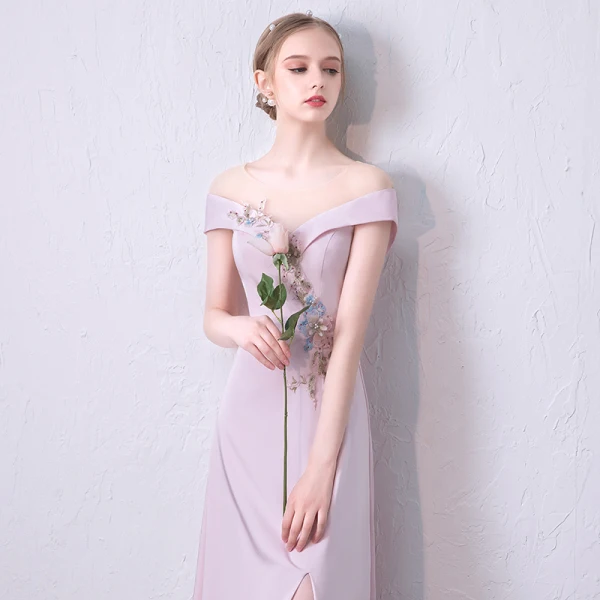 Elegante Candy Roze Gelegenheid Jurken 2018 A lijn Parel Appliques Rhinestone Split Voorzijde Ronde Hals Korte Mouwen Ruglooze Sweep Trein Avondjurken