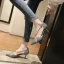 Mode Beige Vêtement de rue Rivet Chaussures Femmes 2020 X-Strap 6 cm Talons Aiguilles À Bout Pointu Talons
