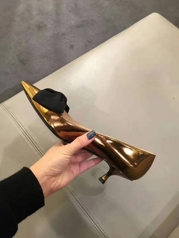 Chic / Beautiful Gold Casual Flat Pumps 2020 Bow Patent Leather 5 cm Stiletto Heels Pointed Toe Pumps