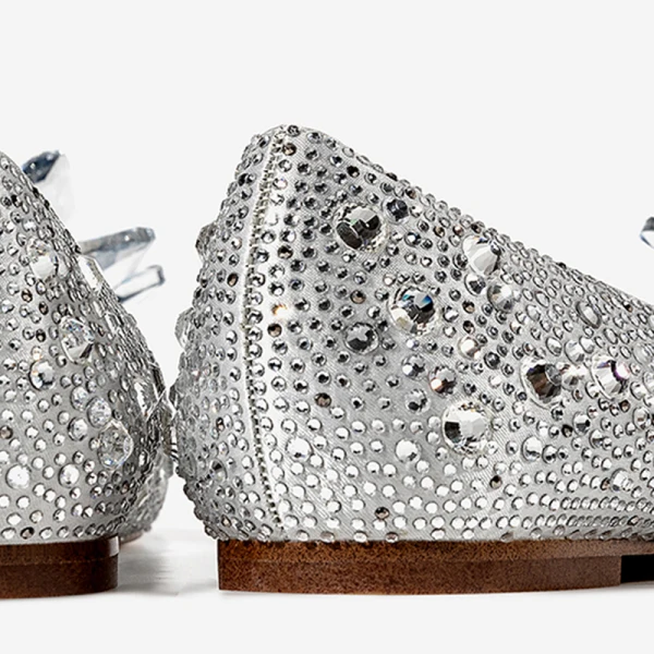Charming Cinderella Silver Crystal Wedding Shoes 2021 Leather Rhinestone Pointed Toe Flat Wedding Heels