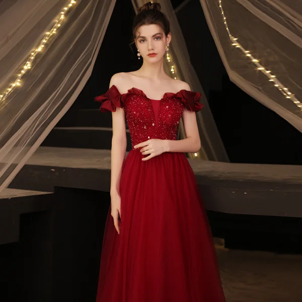 Chic / Beautiful Burgundy Prom Dresses 2021 A-Line / Princess Off-The-Shoulder Beading Rhinestone Sequins Short Sleeve Backless Floor-Length / Long Formal Dresses