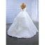 Haut de Gamme Blanche Robe De Mariée 2021 Robe Boule Perlage Volants Bustier Sans Manches Dos Nu Ceinture Train De Balayage Mariage