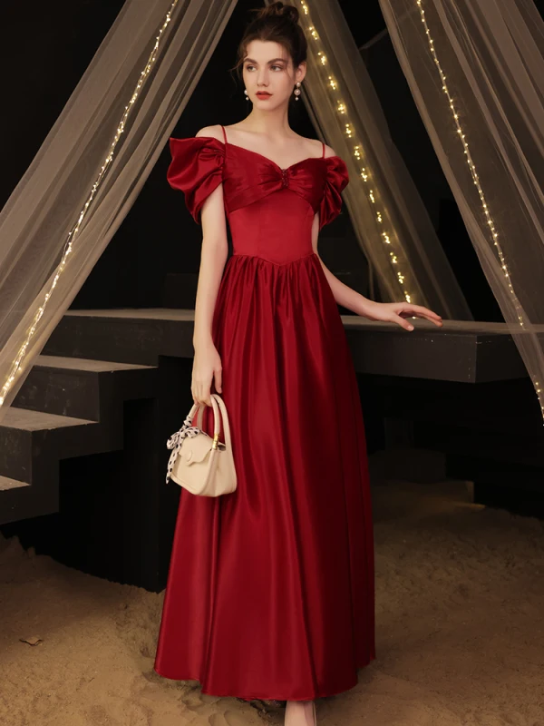 Elegant Burgundy Satin Prom Dresses 2021 A-Line / Princess Spaghetti Straps Ruffle Short Sleeve Backless Floor-Length / Long Prom Formal Dresses