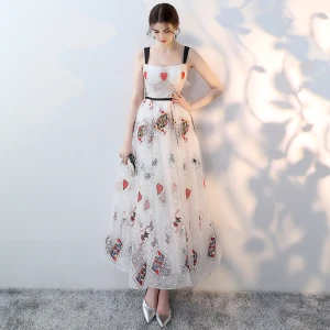 Unique Blanche Robe De Fete 2018 Princesse Bretelles Spaghetti Sans Manches Dessin Animé Impression Ceinture Longueur Cheville Volants Dos Nu Robe De Ceremonie