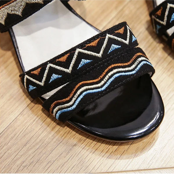 Bohême Noire Traditionnel Brodé Vêtement de rue Sandales Femme 2021 Bride Cheville 5 cm Talons Épais Peep Toes / Bout Ouvert Sandales Talons Hauts