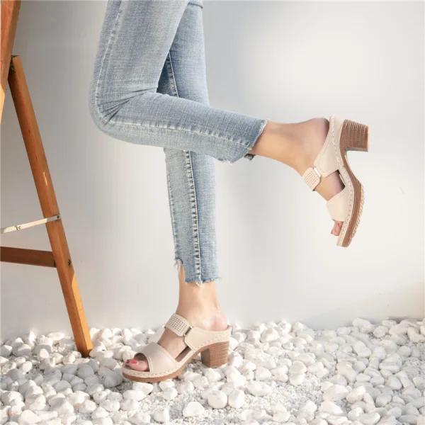Roman Brown Street Wear Summer Womens Sandals High Heels 2021 7 cm Thick Heels Open / Peep Toe Sandals