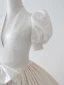 Haut de Gamme Ivoire Satin Robe De Mariée 2021 Robe Boule V-Cou Manches Courtes Dos Nu Royal Train Mariage