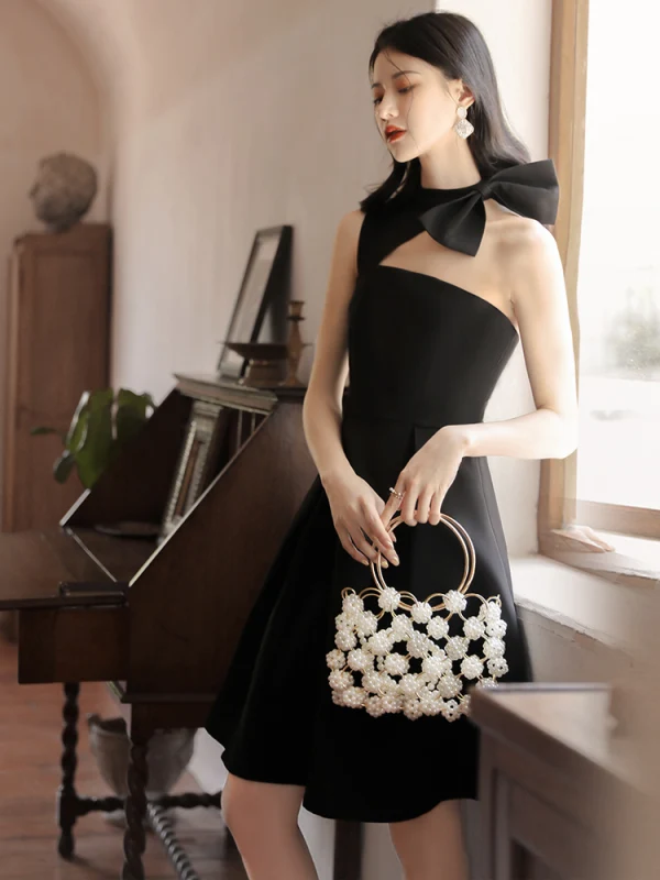 Fashion Summer Black Homecoming Graduation Dresses 2021 A-Line / Princess One-Shoulder Sleeveless Backless Bow Knee-Length Formal Dresses