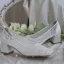 High End Weiß Spitze Blumen Brautschuhe 2021 Leder 5 cm Thick Heels Schleife Quadratische Zehe Hochzeit Pumps Hochhackige