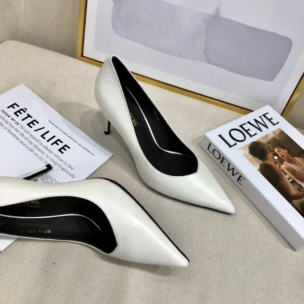 Modest / Simple Ivory Office OL Leather Pumps 2020 7 cm Stiletto Heels Pointed Toe Pumps
