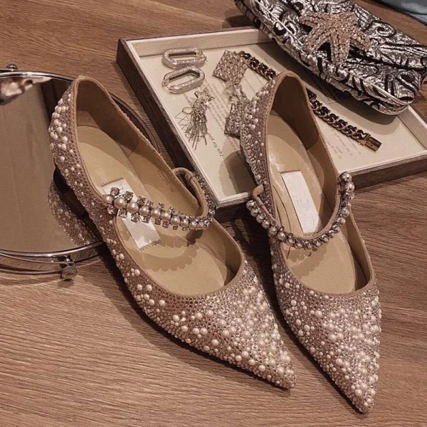 Charmant Champagne Argenté Perle Plate Chaussure De Mariée 2020 Faux Diamant À Bout Pointu Mariage