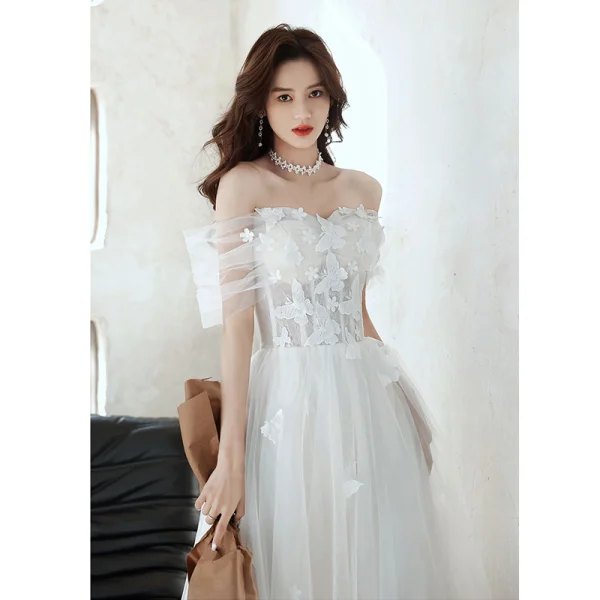 Simple Blanche En Dentelle Fleur Plage Robe De Mariée 2021 Princesse De l'épaule Manches Courtes Dos Nu Longue