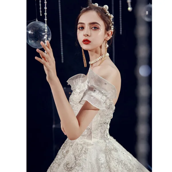 Charmant Ivory / Creme Brautkleider / Hochzeitskleider 2020 Ballkleid Off Shoulder Glanz Pailletten Perlenstickerei Spitze Blumen Kurze Ärmel Rückenfreies Königliche Schleppe