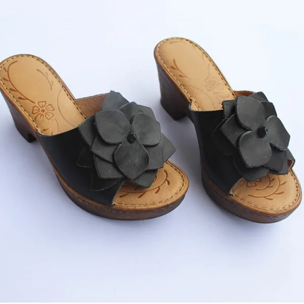 Enkla Svarta Casual Sandaler Dam 2020 Läder Blomma 7 cm Tjocka Klackar Peep Toe Sandaler