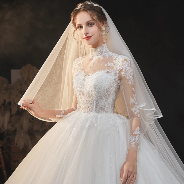 Illusion Ivoire Transparentes En Dentelle Fleur Robe De Mariée 2021 Robe Boule Col Haut 3/4 Manches Dos Nu Cathedral Train Mariage