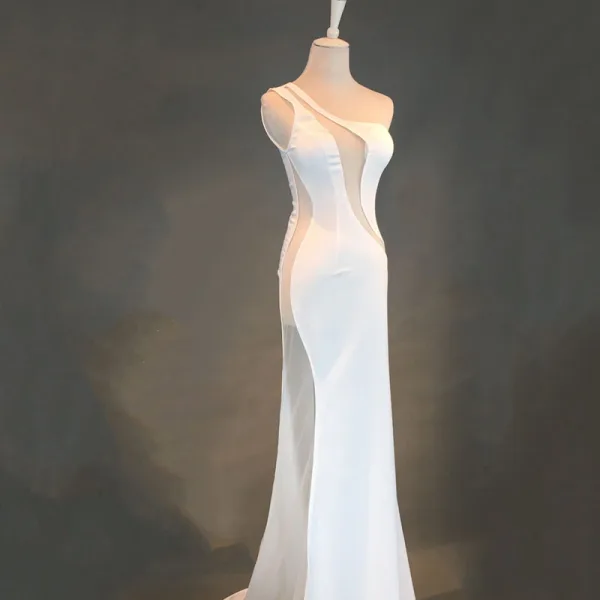 Sexy Noire Robe De Soirée 2018 Trompette / Sirène Transparentes Une épaule Sans Manches Train De Balayage Robe De Ceremonie