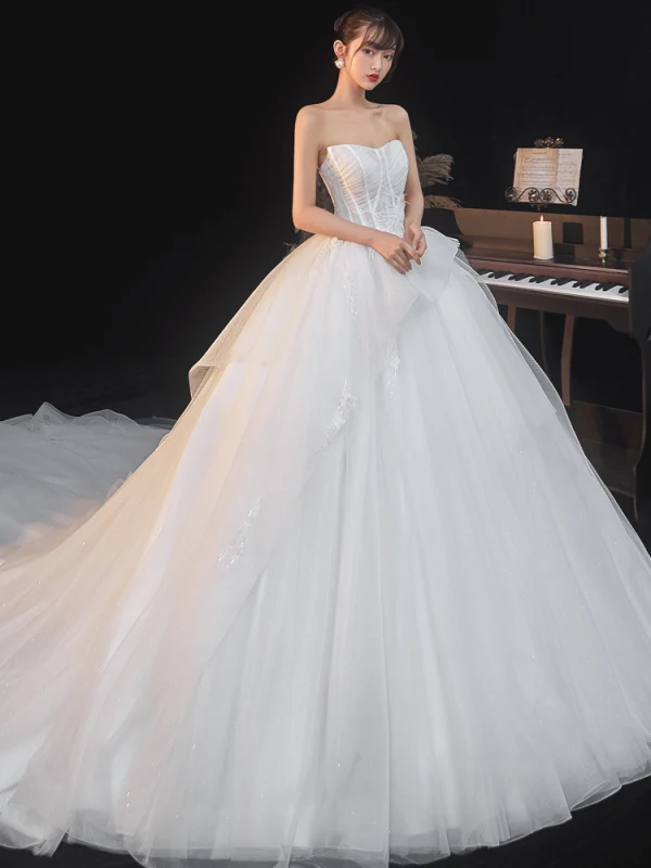 Illusion Weiß Pailletten Spitze Blumen Brautkleider / Hochzeitskleider 2021 Ballkleid Bandeau Ärmellos Rückenfreies Königliche Schleppe Hochzeit