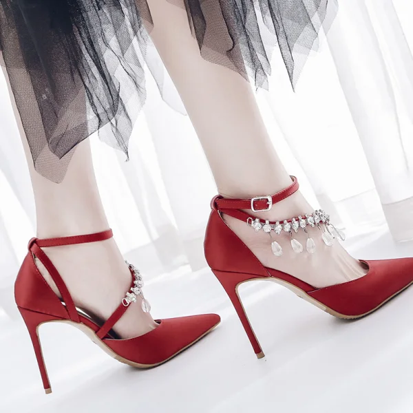 Charmant Bordeaux Chaussure De Mariée 2020 Faux Diamant Bride Cheville 8 cm Talons Aiguilles À Bout Pointu Mariage Talons Hauts