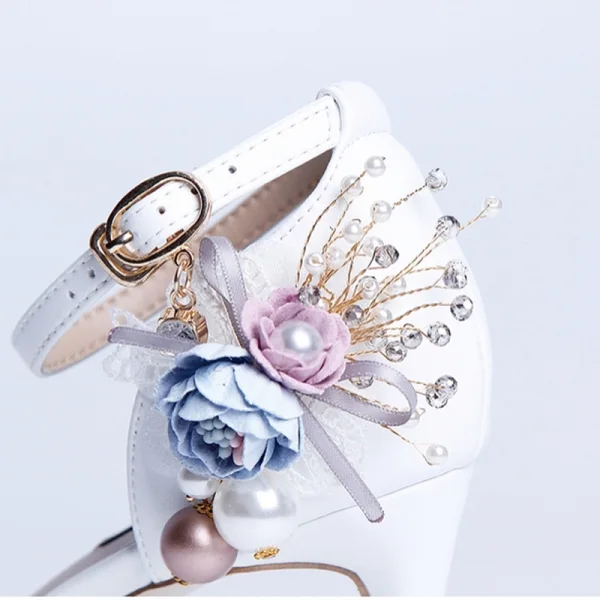 Elegante Weiß Brautschuhe 2020 Hochzeit Knöchelriemen Perle Strass Schleife 9 cm Stilettos Spitzschuh Sandaletten