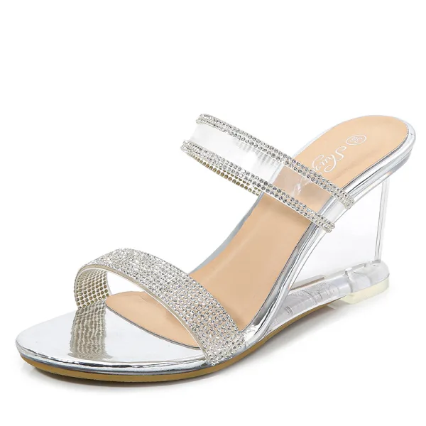 Snygga / Fina Silver Gatukläder Kristall Sandaler Dam 2020 Rhinestone 8 cm Kilklackar Peep Toe Sandaler